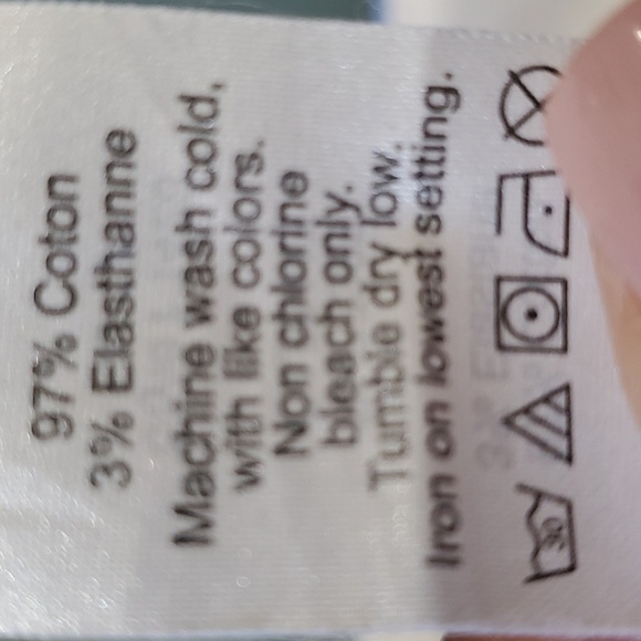 J.Crew blue & white seersucker pants, size 2. Front pockets.  Belt loops. Nice - Picture 7 of 7